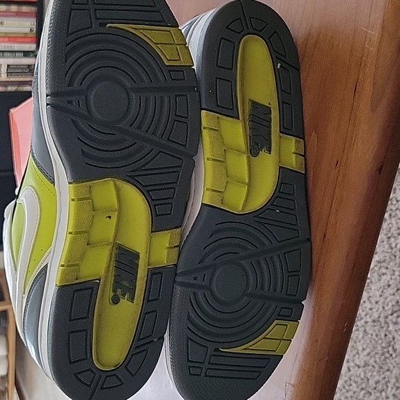 Nike Air Prestige II Women Gray & Lime Green - Picture 6 of 12